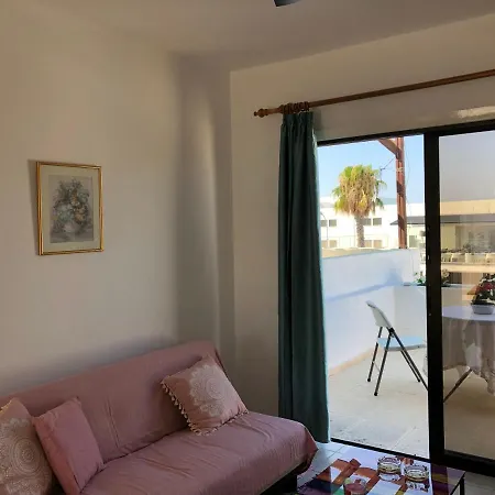 Best Location In Paphos! Apartament Pafos